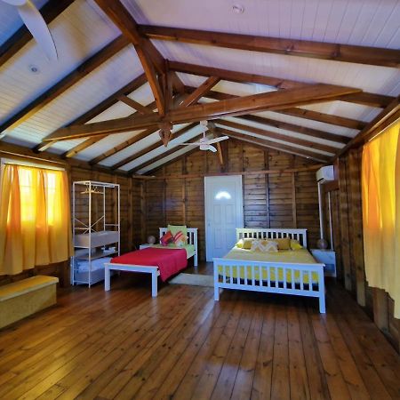 Le Cosy Bungalow De Lili / 5Min De L'Aeroport Les Abymes Eksteriør billede