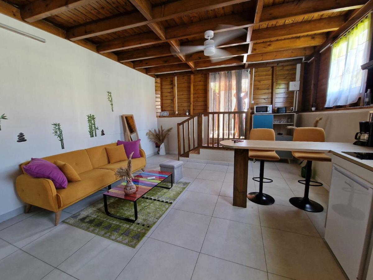 Le Cosy Bungalow De Lili / 5Min De L'Aeroport Les Abymes Eksteriør billede